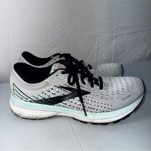 Brooks Women’s Ghost Gray/Turquoise Running Shoe, Size 11.5‎ M